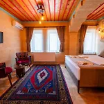 Rustic Caves Отель