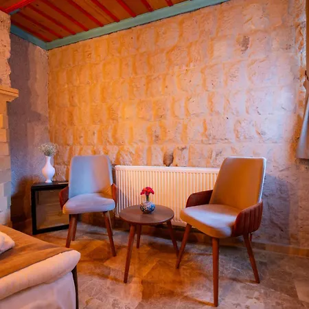 Отель Rustic Caves *