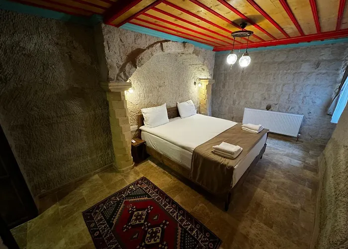 Отель Rustic Caves *