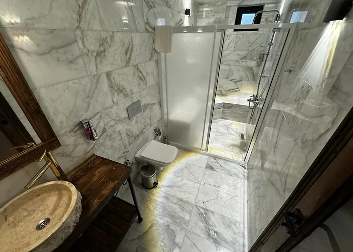 Hotel Rustic Caves *