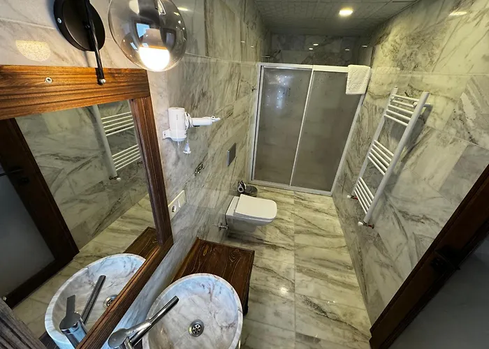 Rustic Caves * Göreme