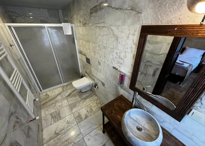 Rustic Caves Отель