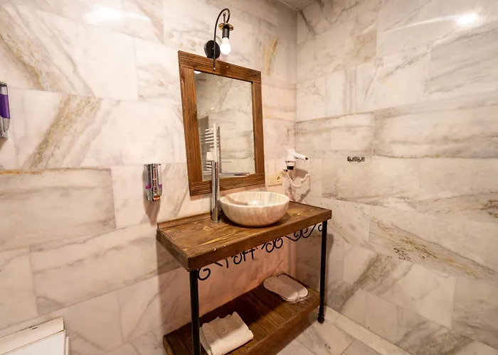 Hotell Rustic Caves *