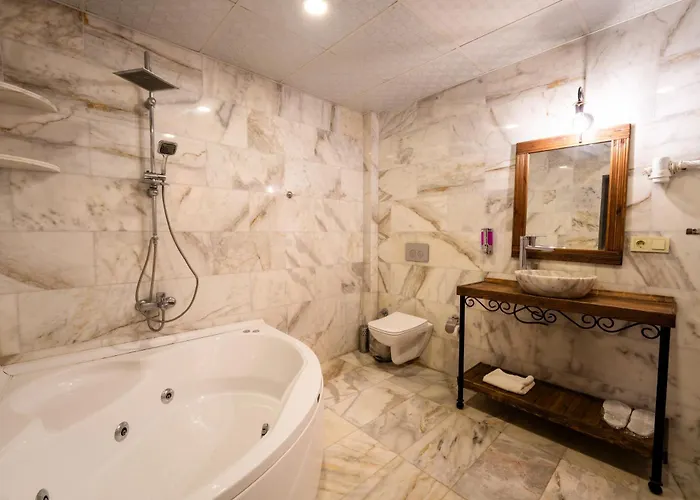 Rustic Caves Göreme