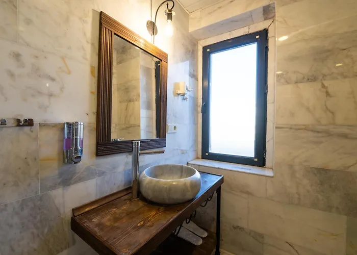 Hotell Rustic Caves *