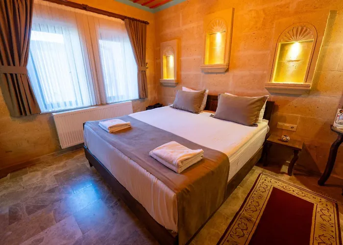 Rustic Caves * Göreme