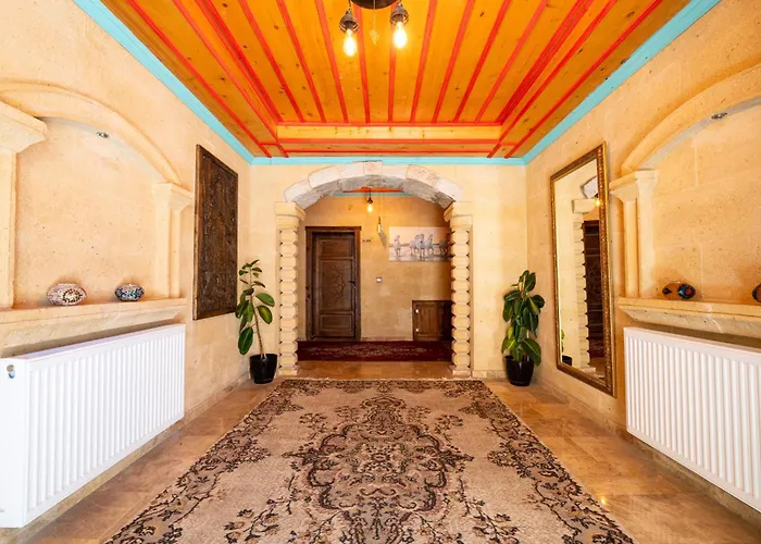 Rustic Caves Göreme